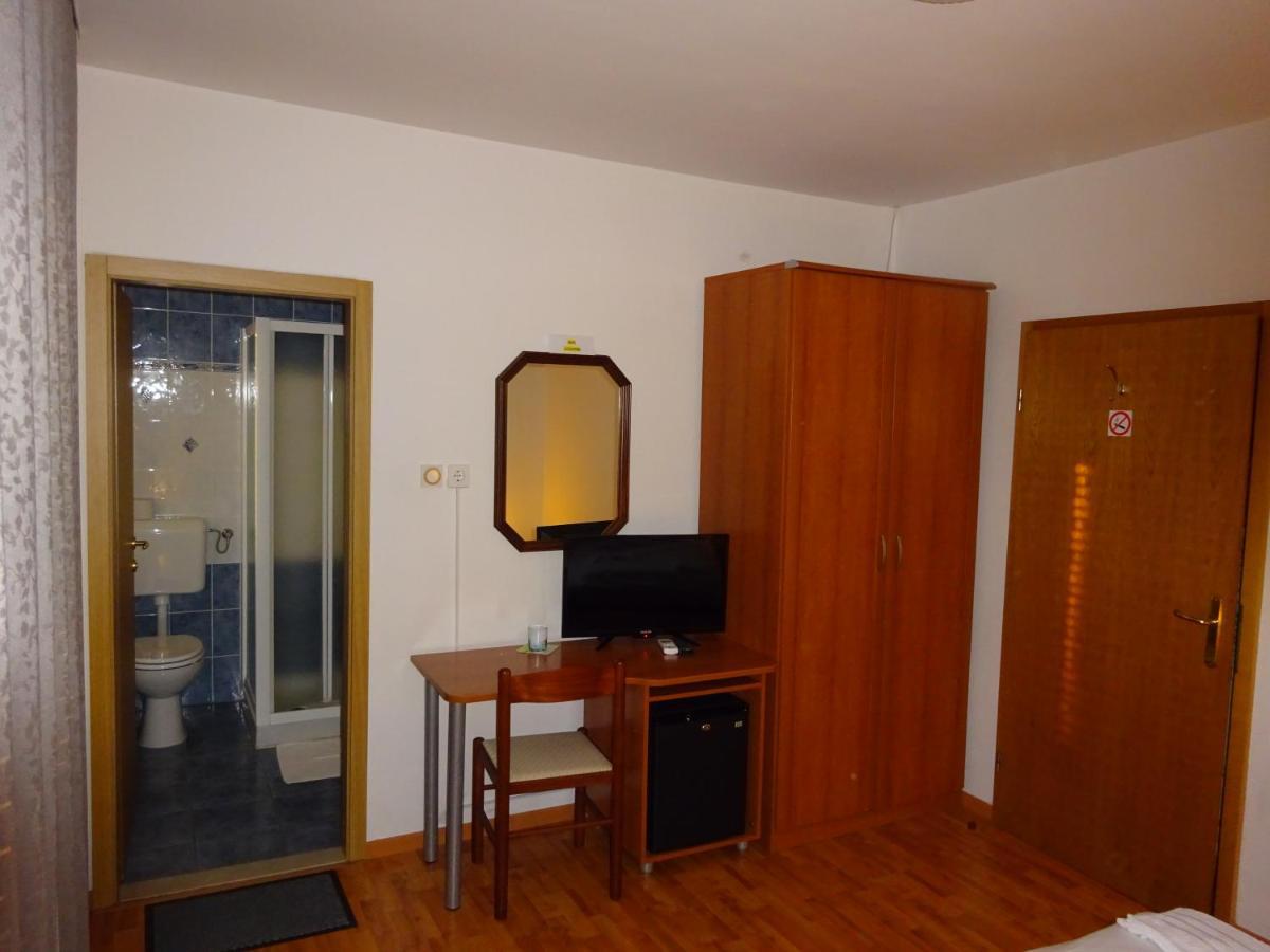 Rooms Kapelj ポストイナ エクステリア 写真