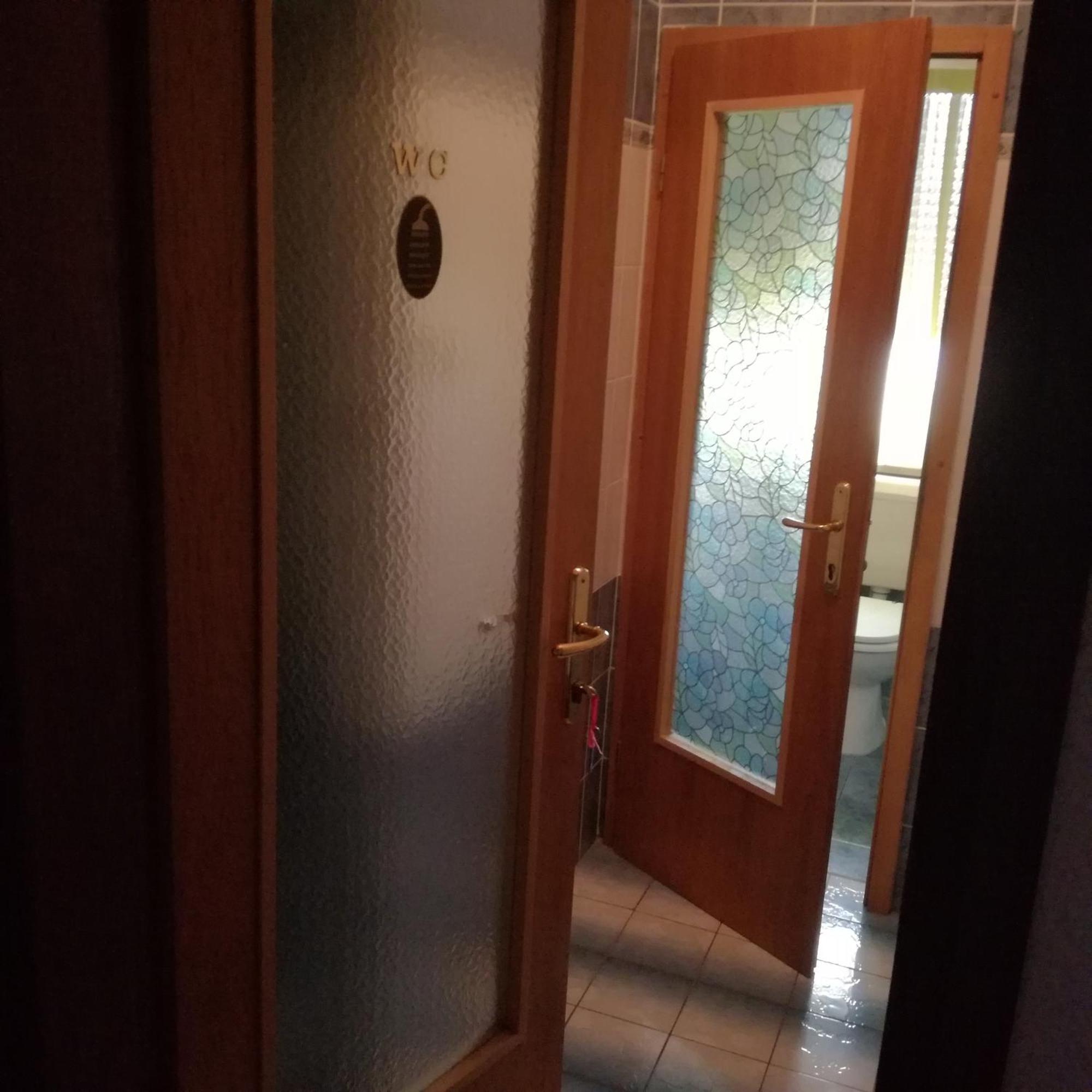 Rooms Kapelj ポストイナ 部屋 写真